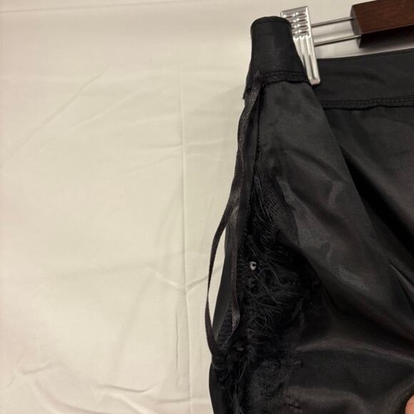 ASTR The Label Sequined Mini Skirt Size Large Black Party Sparkle Back Zip Lined - Picture 10 of 10